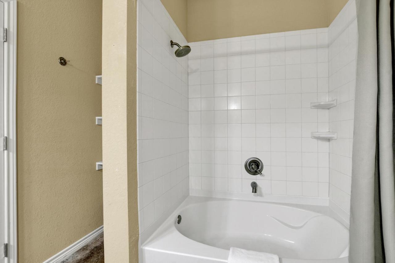 Romantic Oasis With Hot Tub Near Fred And Wineries! Фредериксбург Екстериор снимка